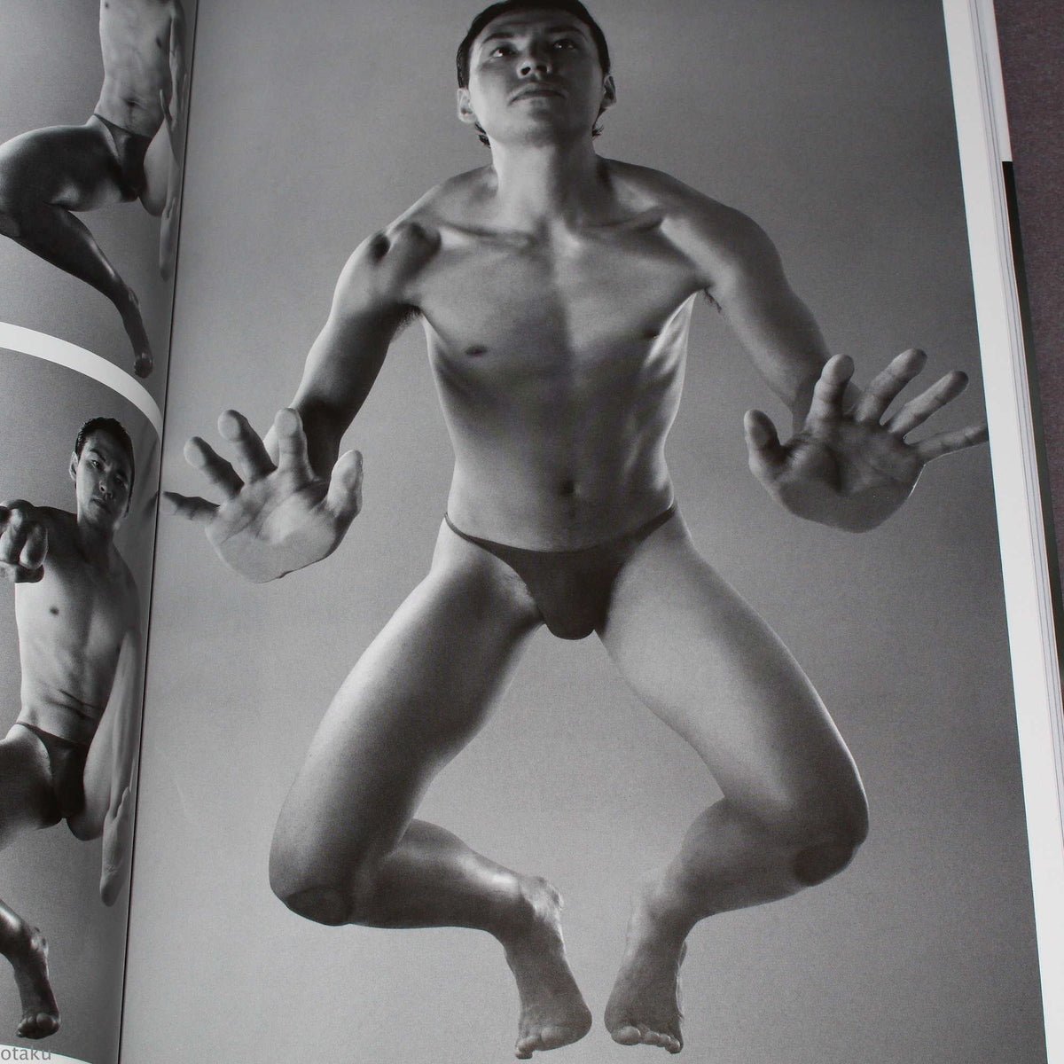 Hyper Angle 2 - Shape of Men - Photo Reference