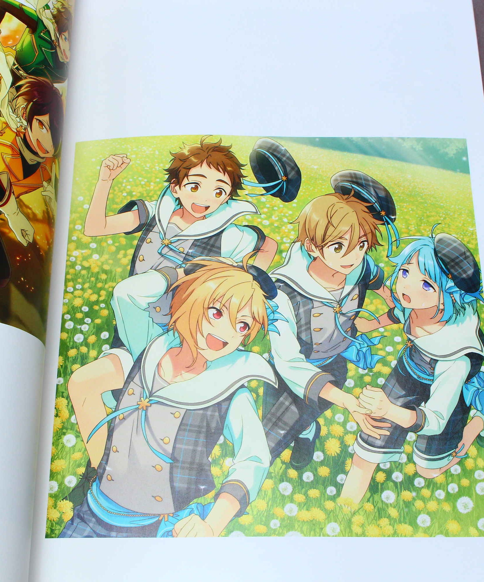 Ensemble Stars - Official Visual Fan Book