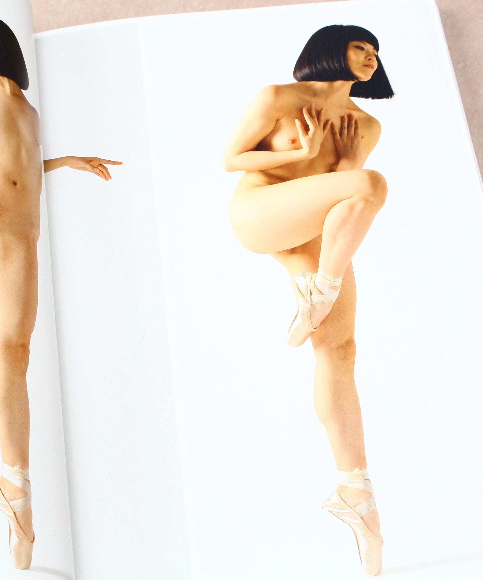 Visual Nude Pose Book - Dancer - Japan Art Reference Photo Book