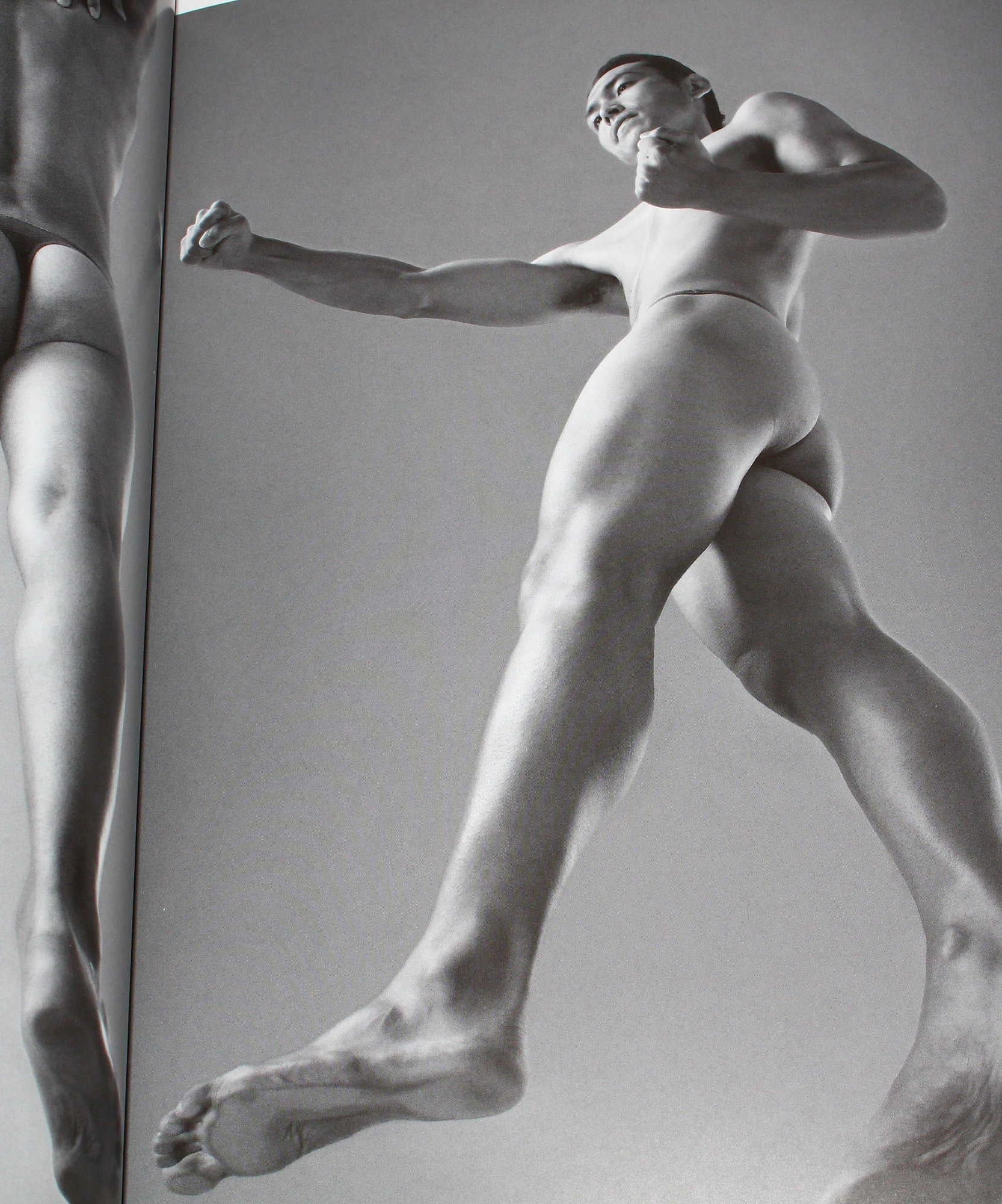 Hyper Angle 2 - Shape of Men - Photo Reference