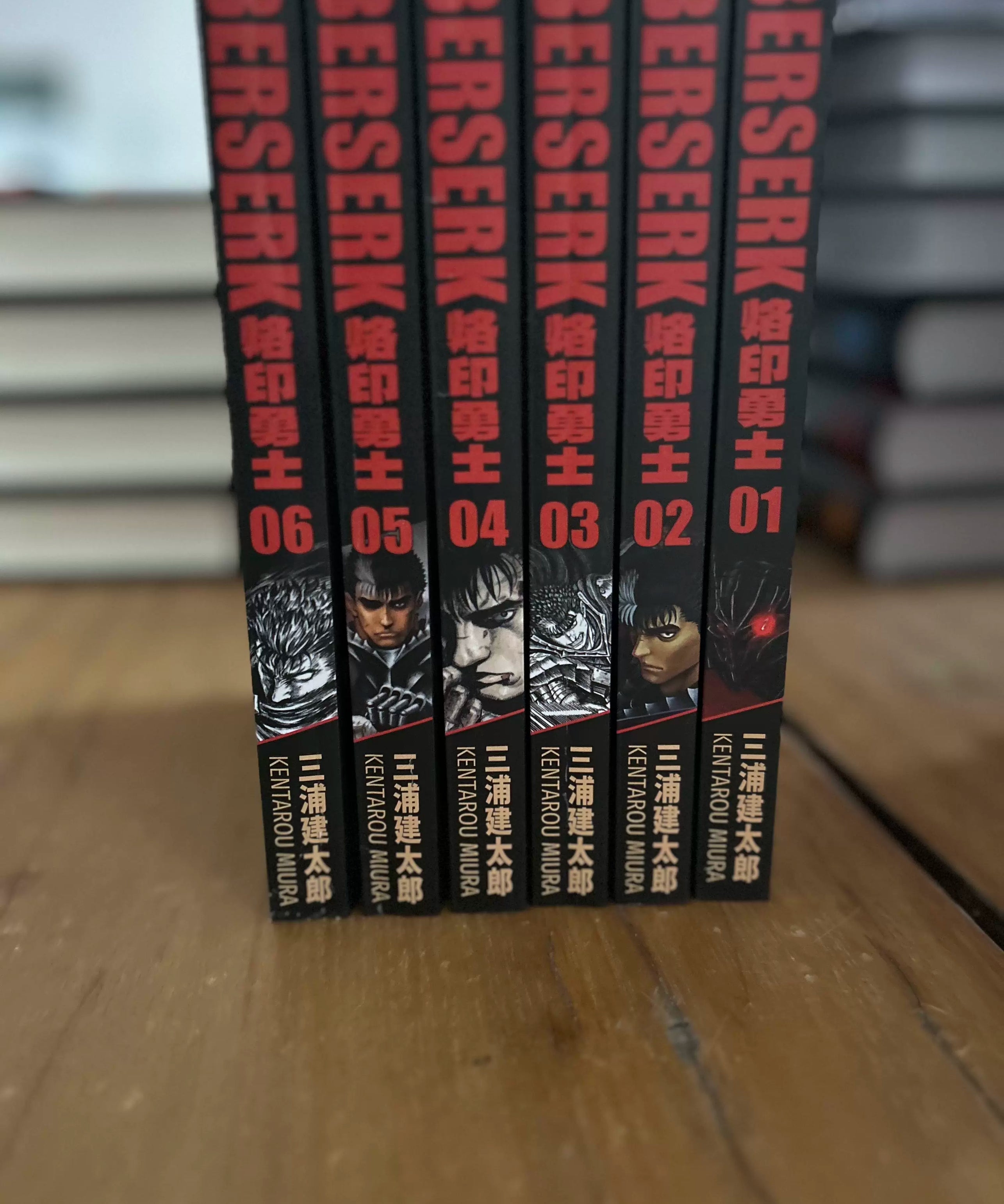 Free shipping comics Legend of Sword Wind Brand Warrior 25 openings, four spells, one Chinese All six books are completed, including volumes 1-43 full contents Kentaro Miura